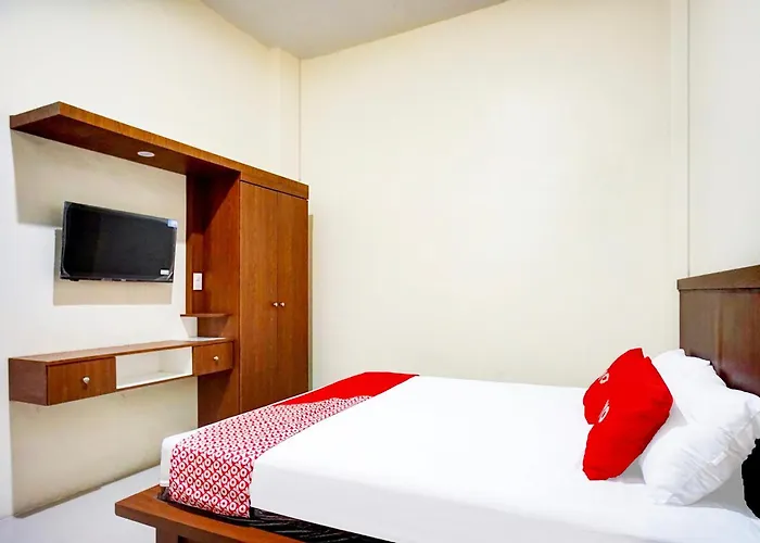 Oyo 94105 P&G Guest House